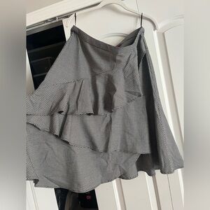 NWT houndstooth skirt